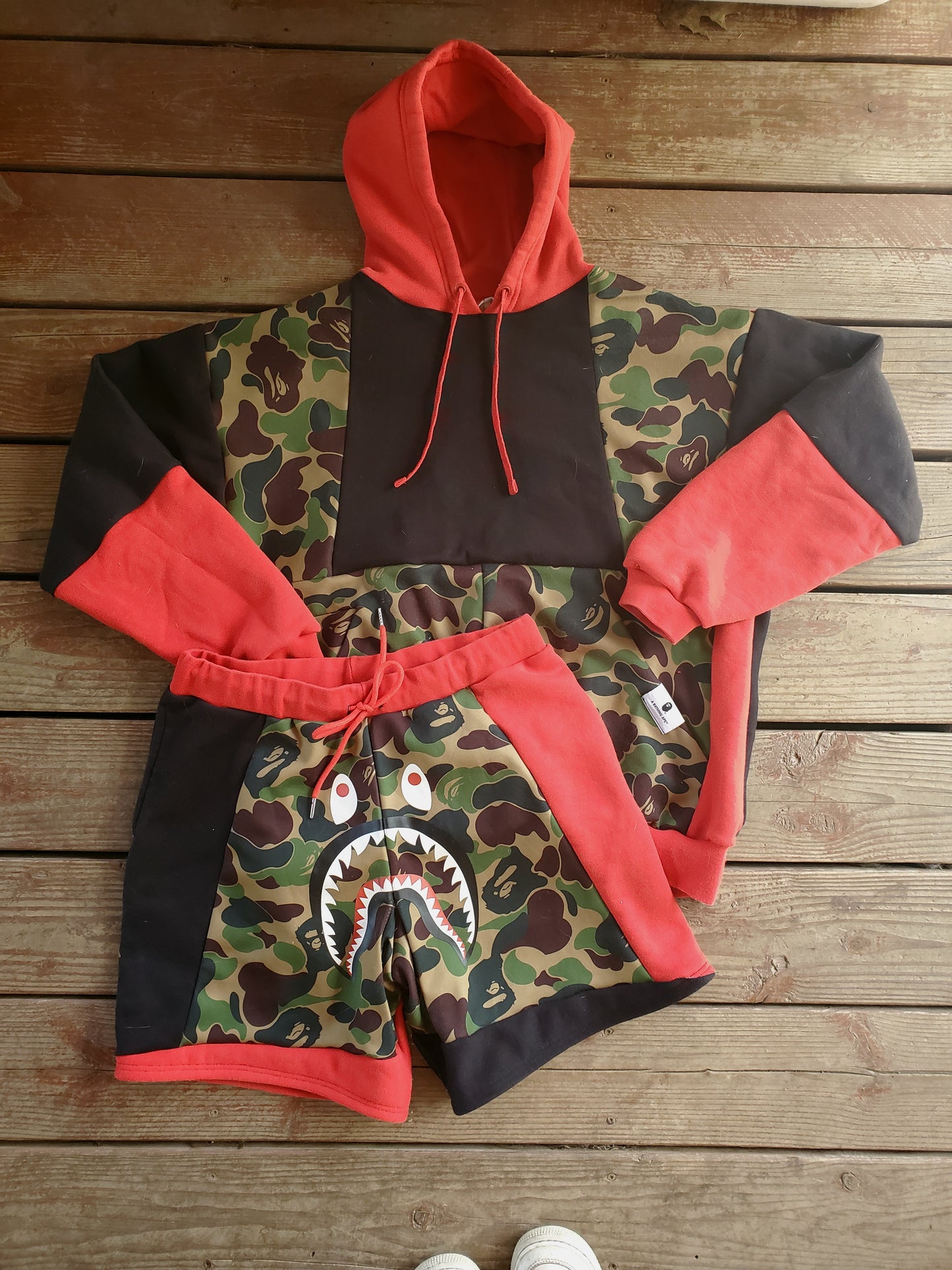 Custom short + sweatshirt set