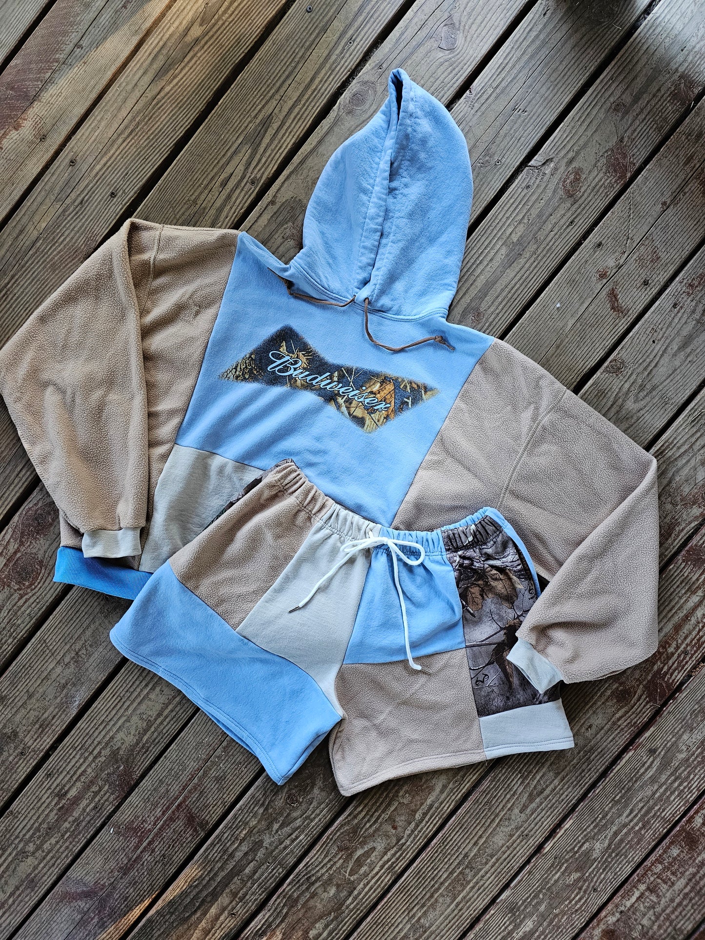 Custom short + sweatshirt set