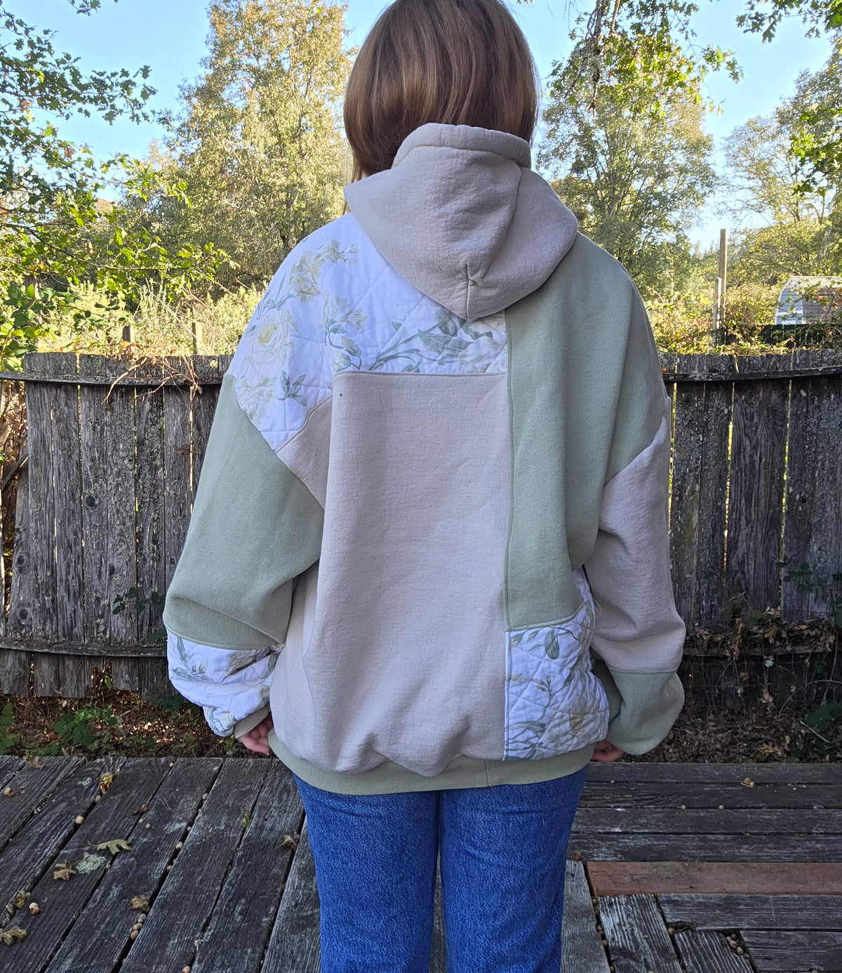 Match and mint hoodie (xxl)