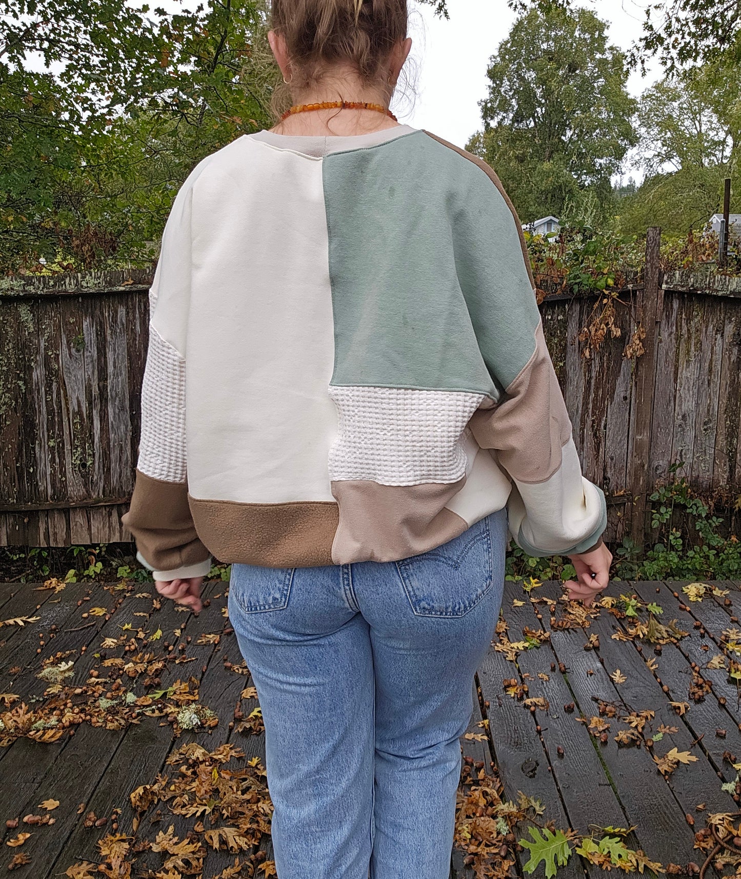 Spiced matcha crewneck
