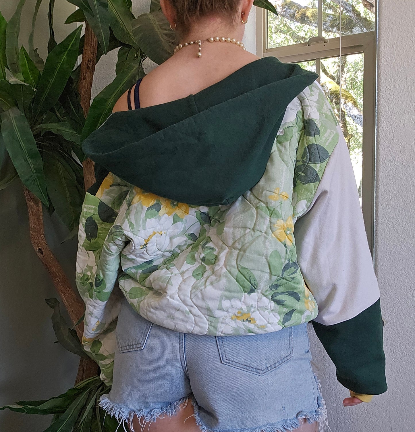 Lily of the valley zipup