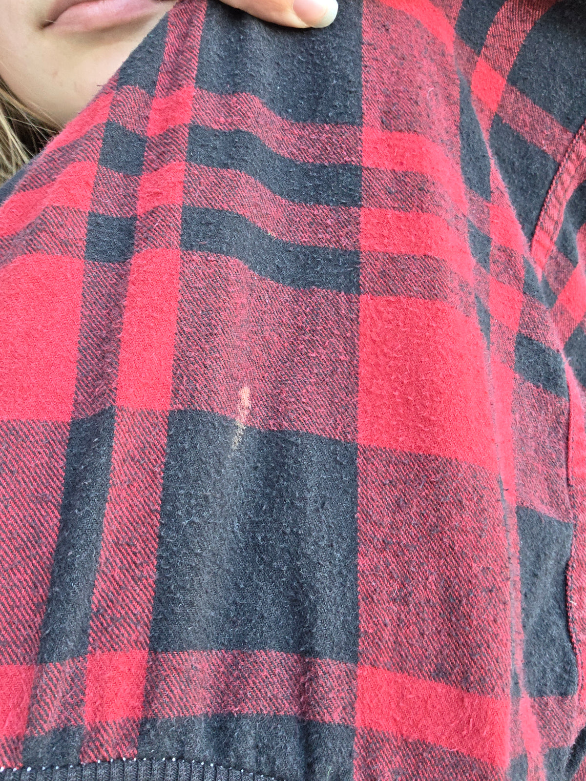 Chucky flannel hoodie (xl)