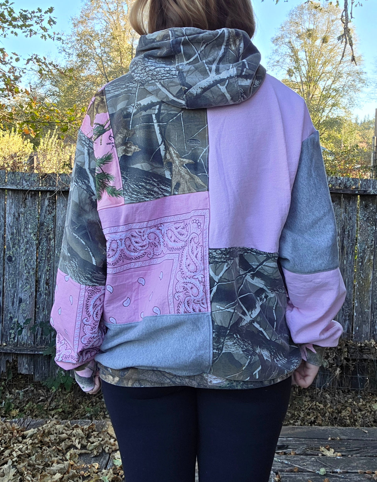 Pink and paisley (xl)