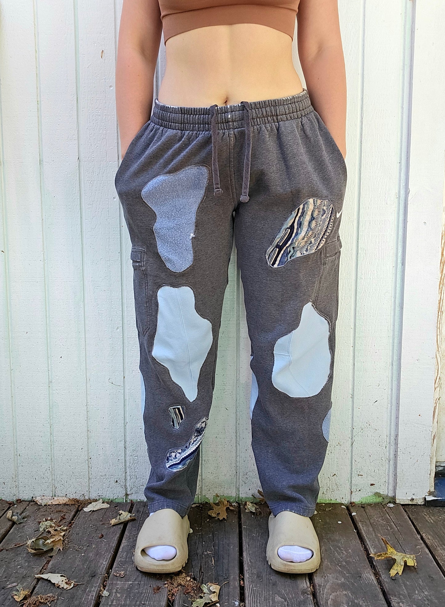 Blue bubbles sweats (l)