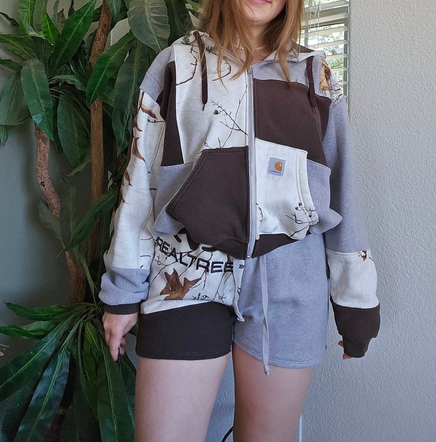 Snow tracks hoodie only