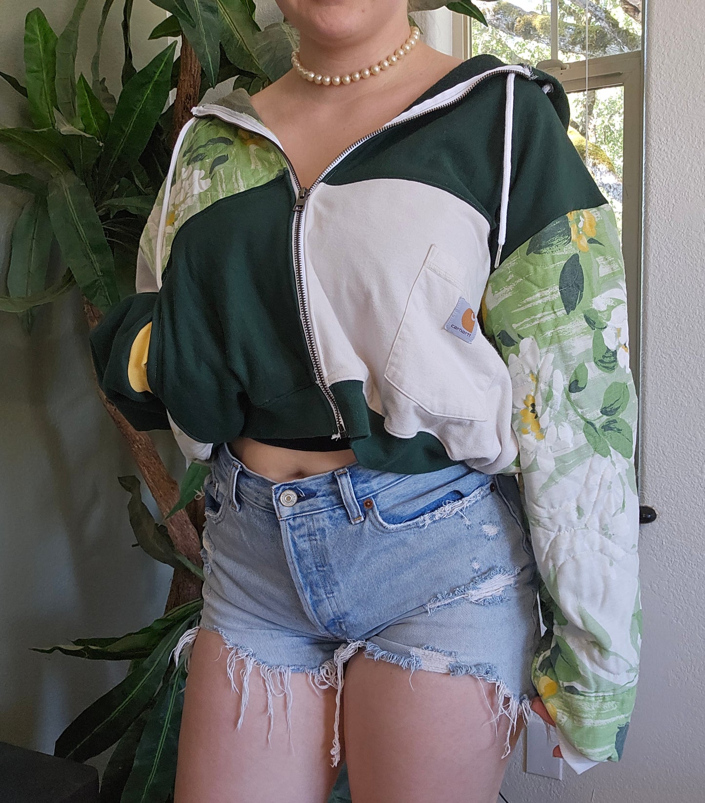 Lily of the valley zipup