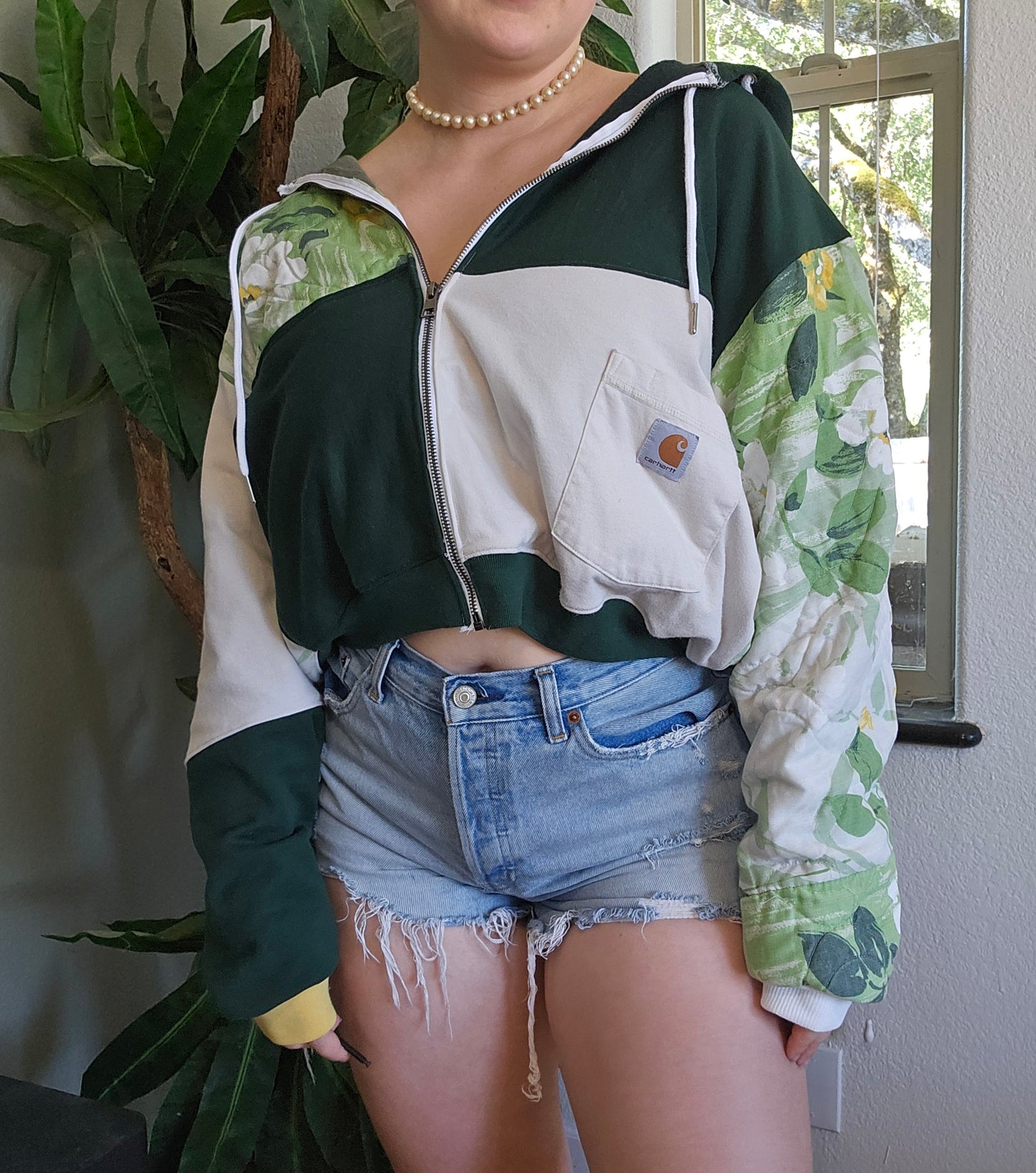 Lily of the valley zipup