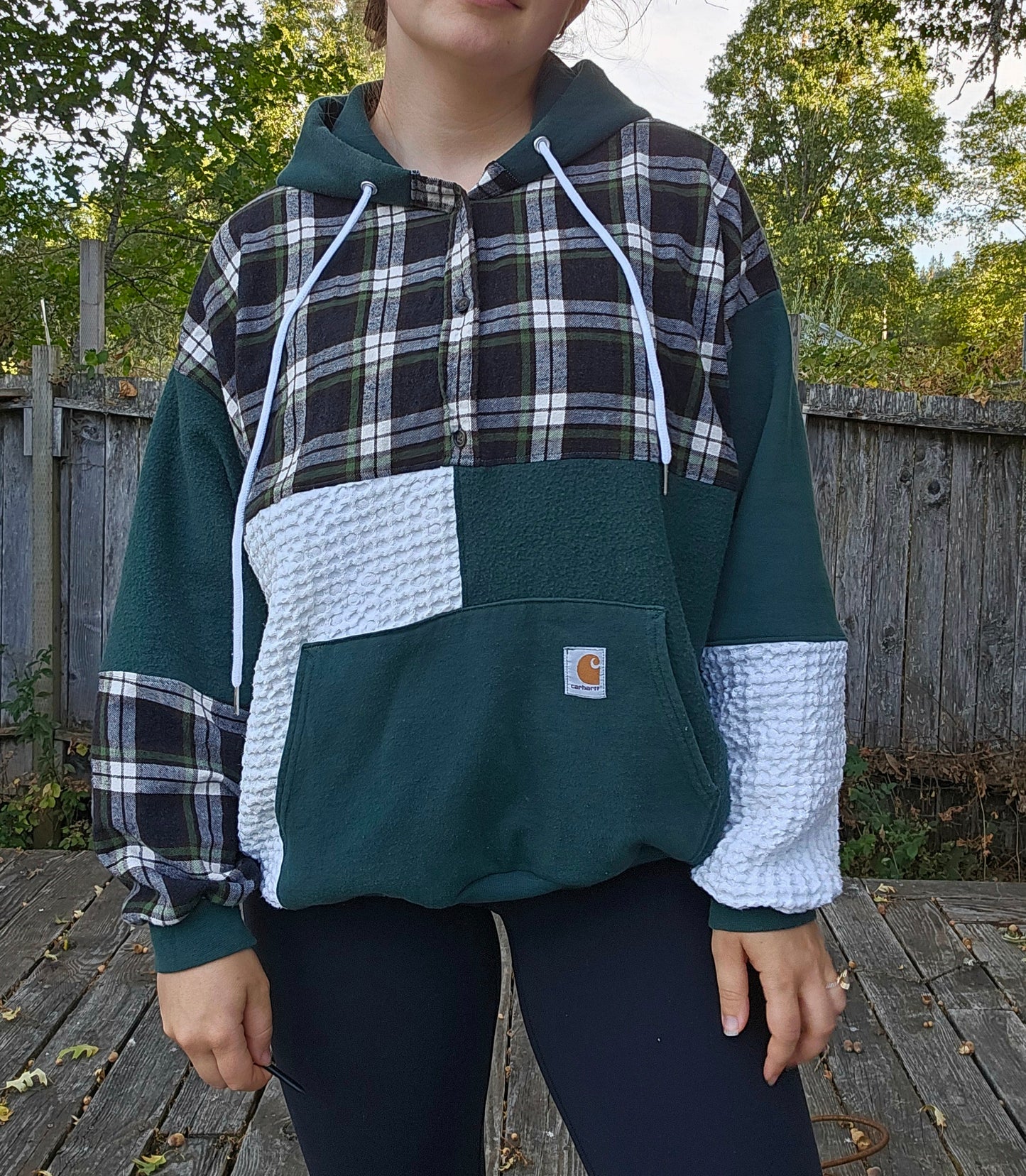 Evergreen quarter button
