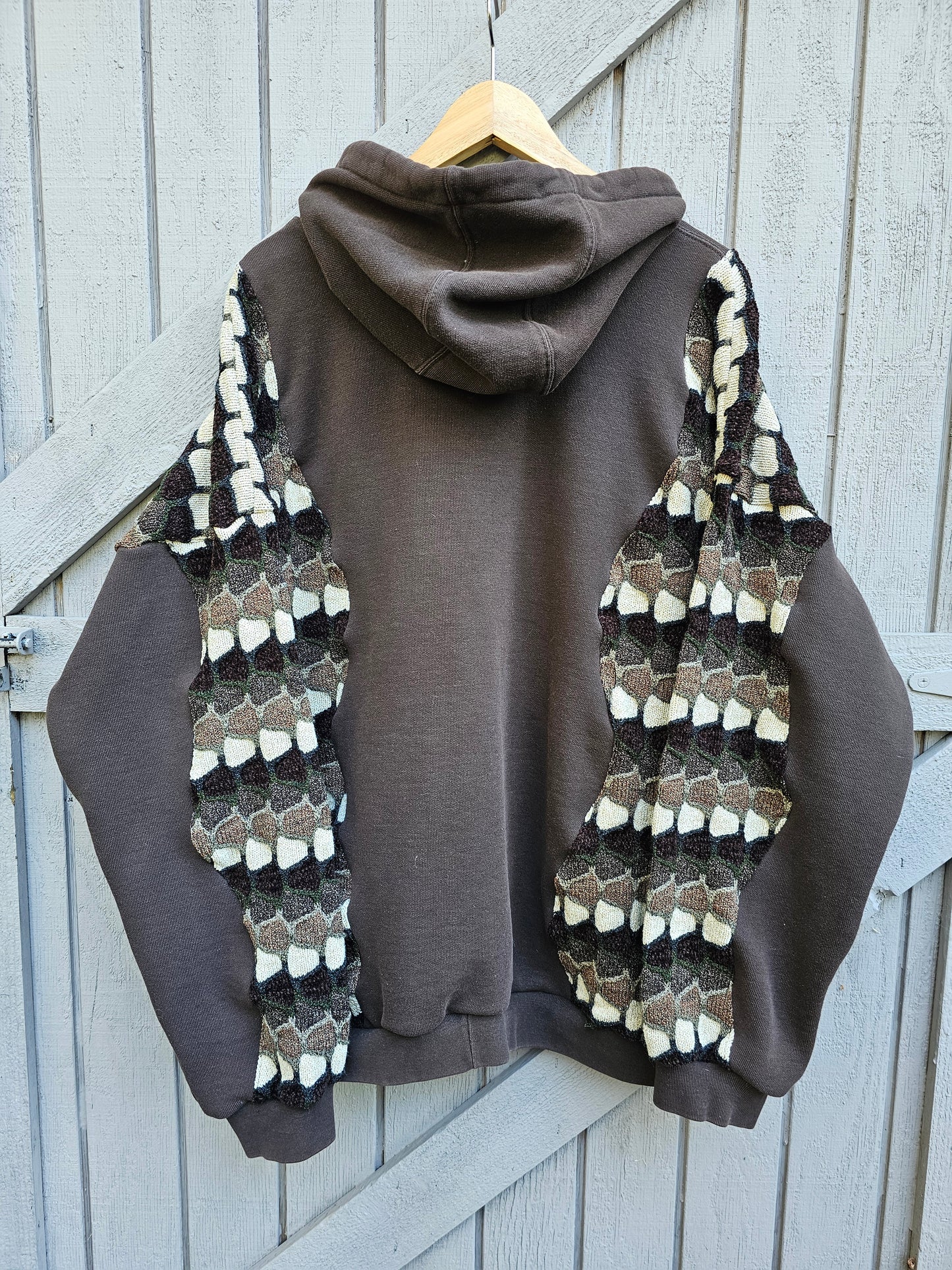 Mossy bark hoodie (2xl/3xl)