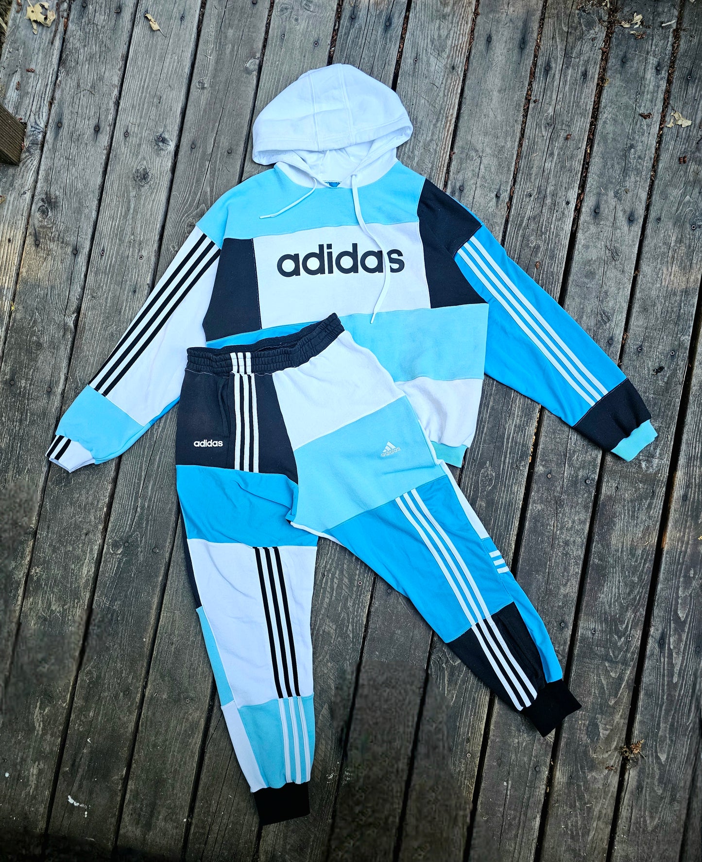 Frozen adidas set