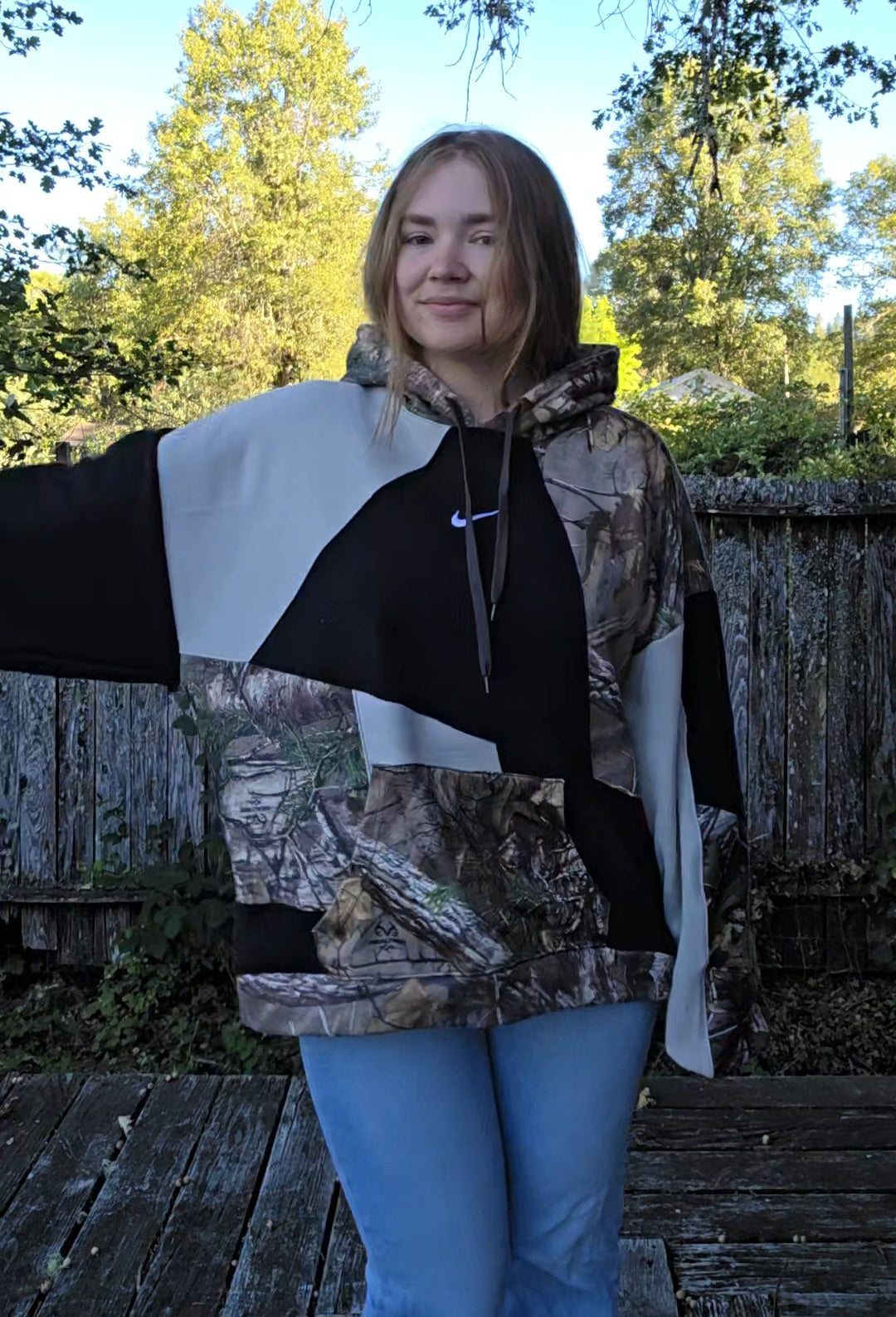 Camo cuts hoodie (xxl)