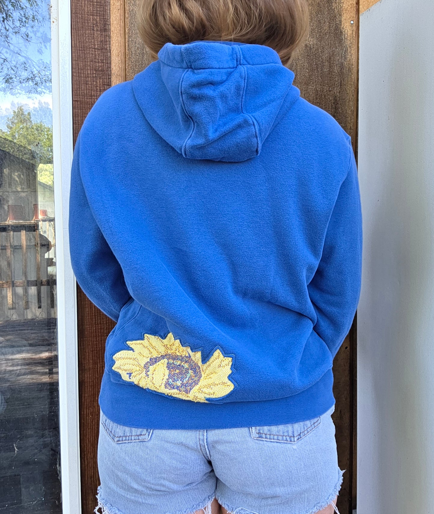 Sunflower cutout (tagged l)