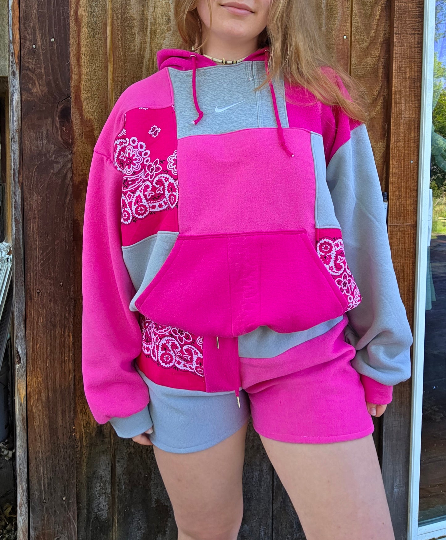 Pink and paisley set (l)