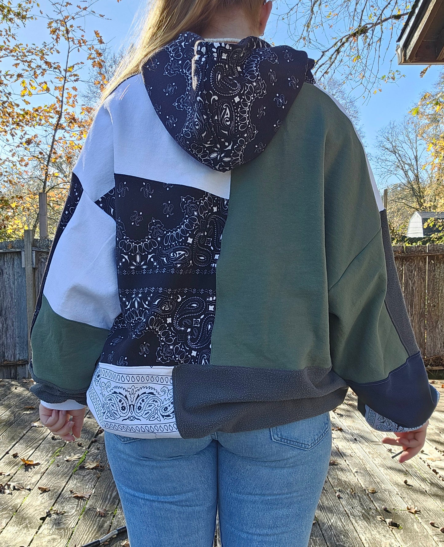 Downtown hoodie (2xl)