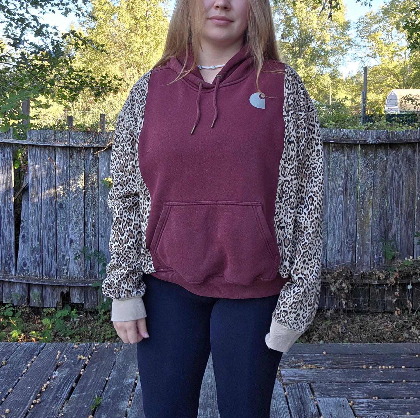 Split cheetah hoodie (l)