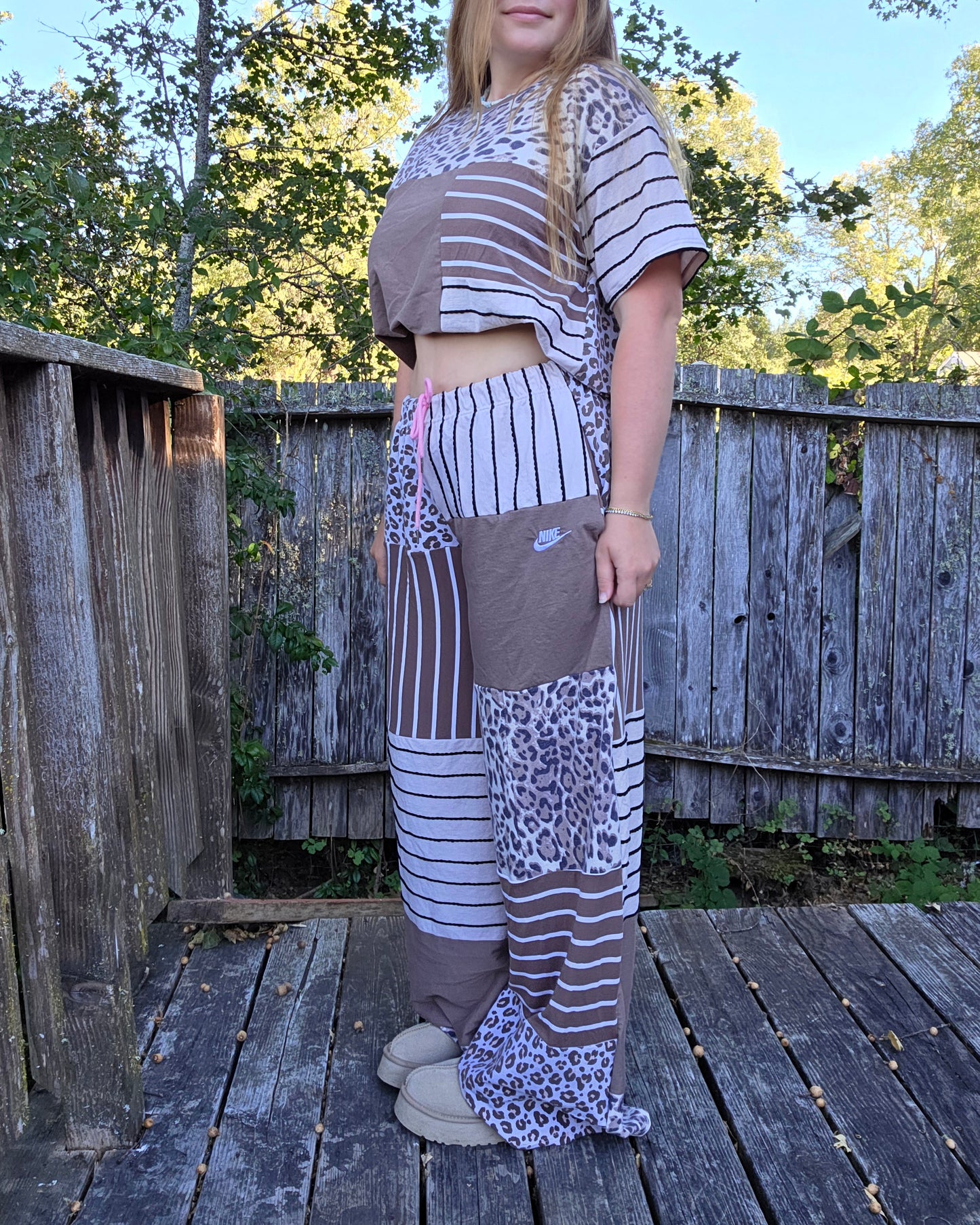 Hints of pink T set (xl)