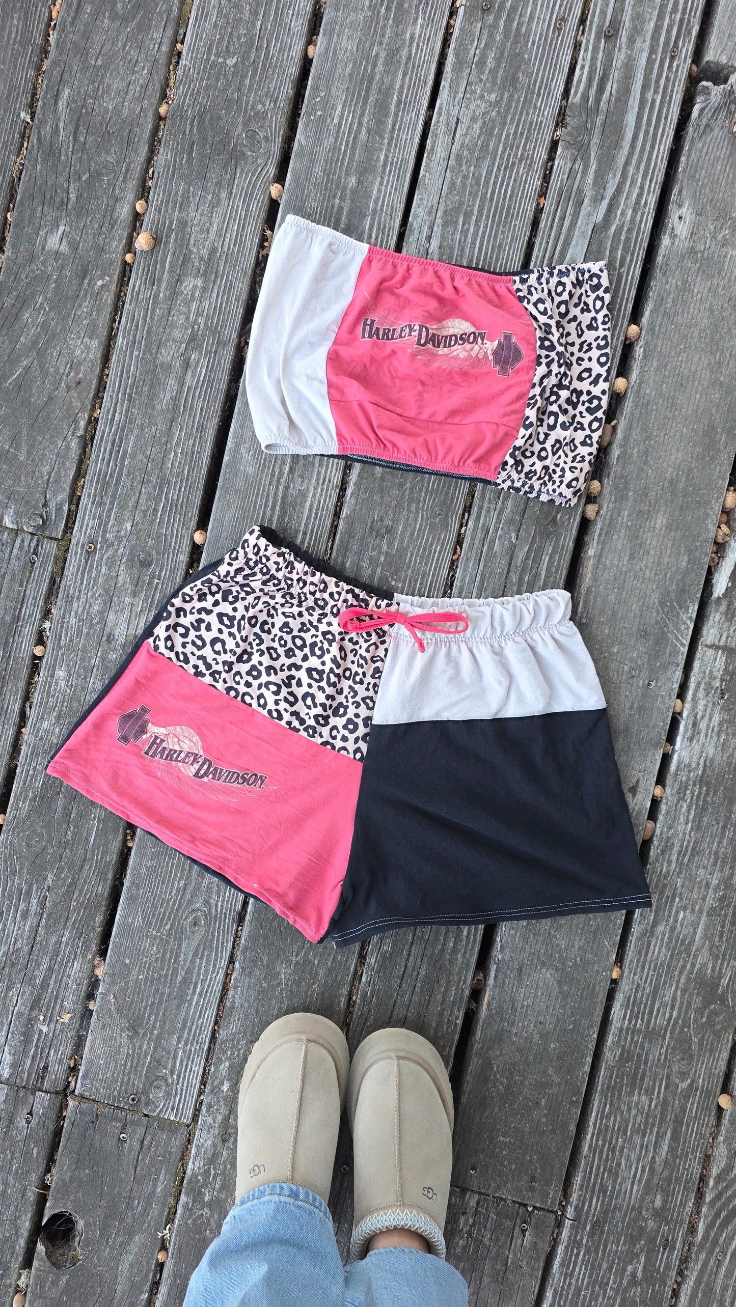 Pretty in pink T short set (l)