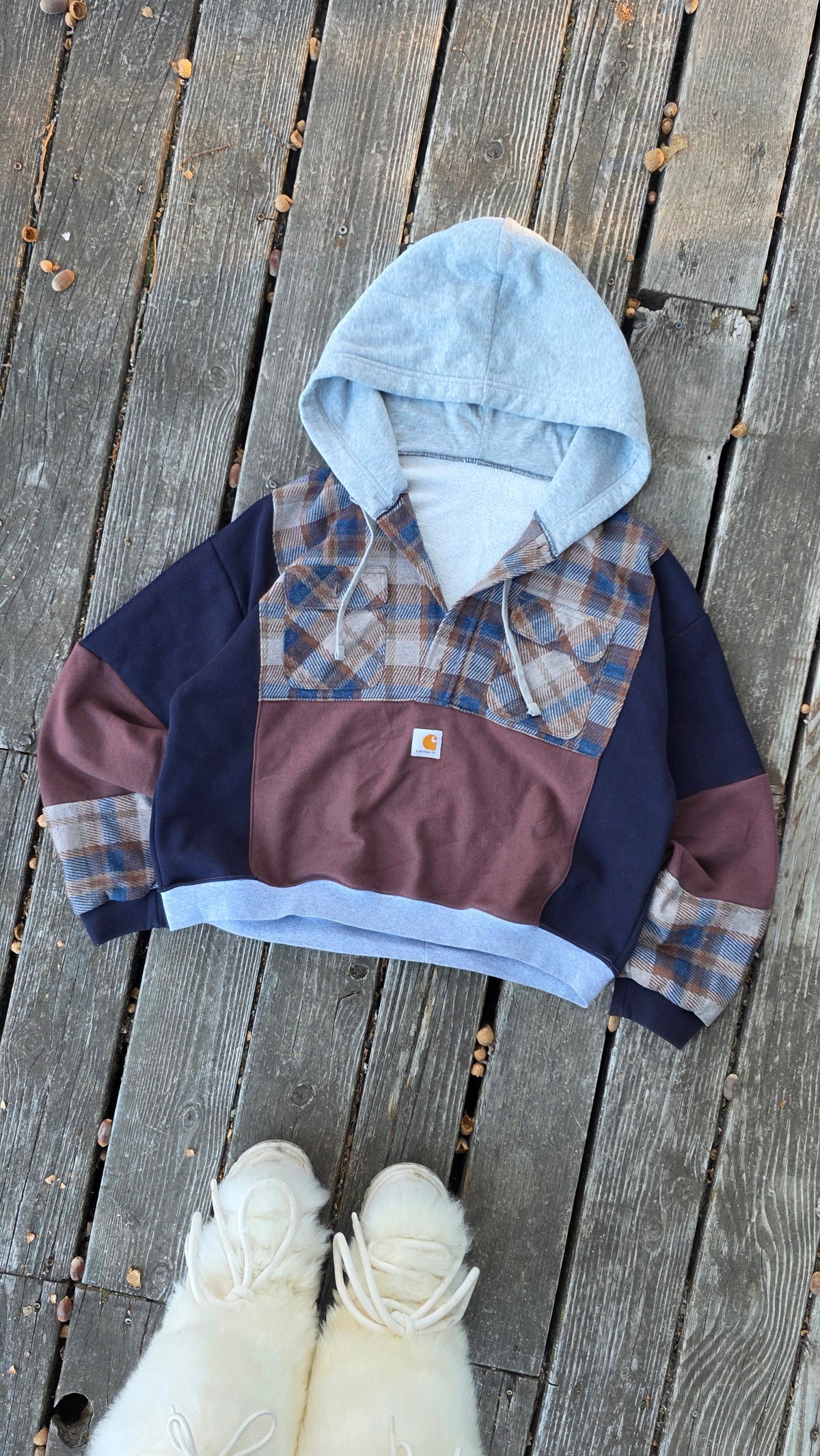 Landslide quarter button (m/l)