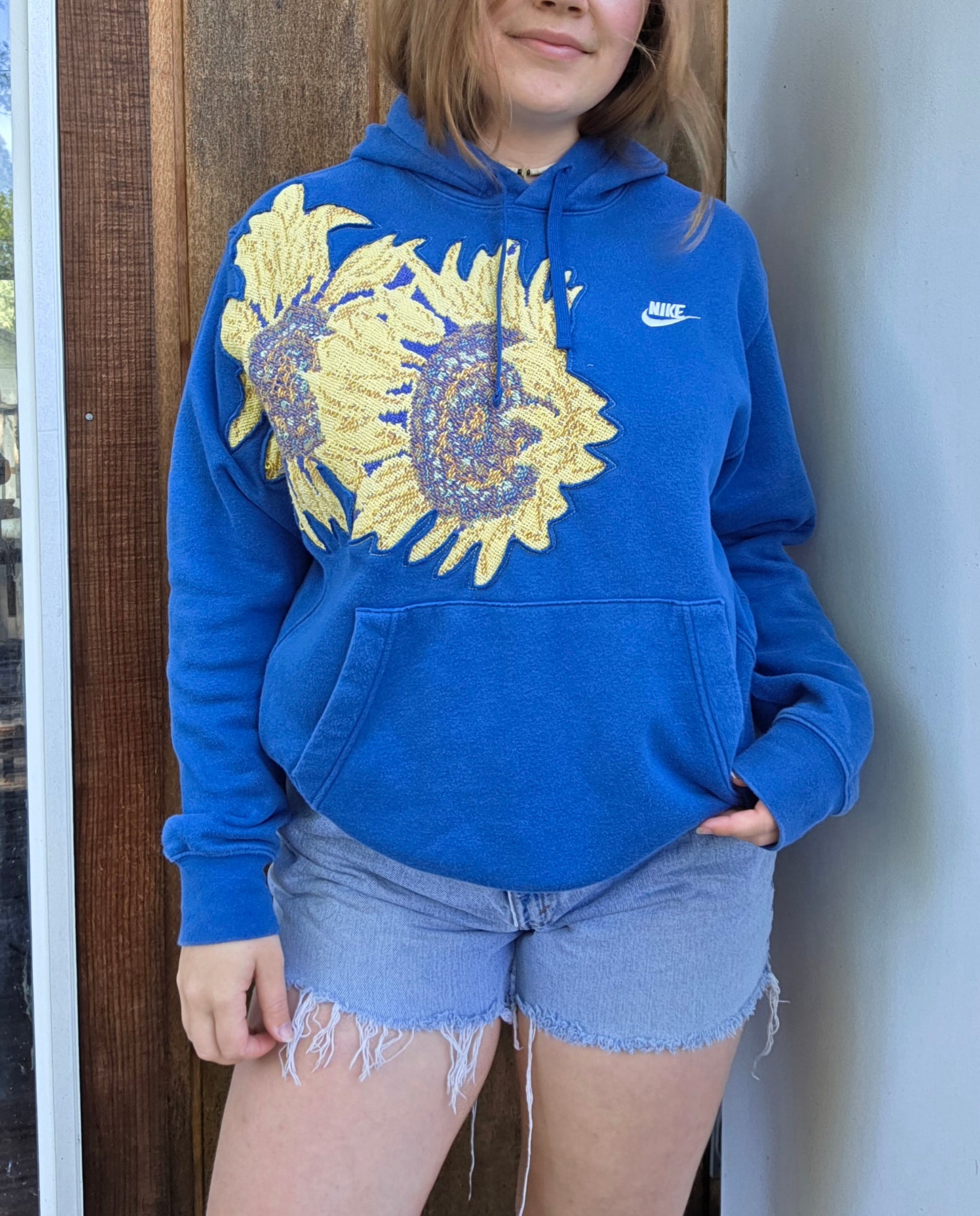 Sunflower cutout (tagged l)