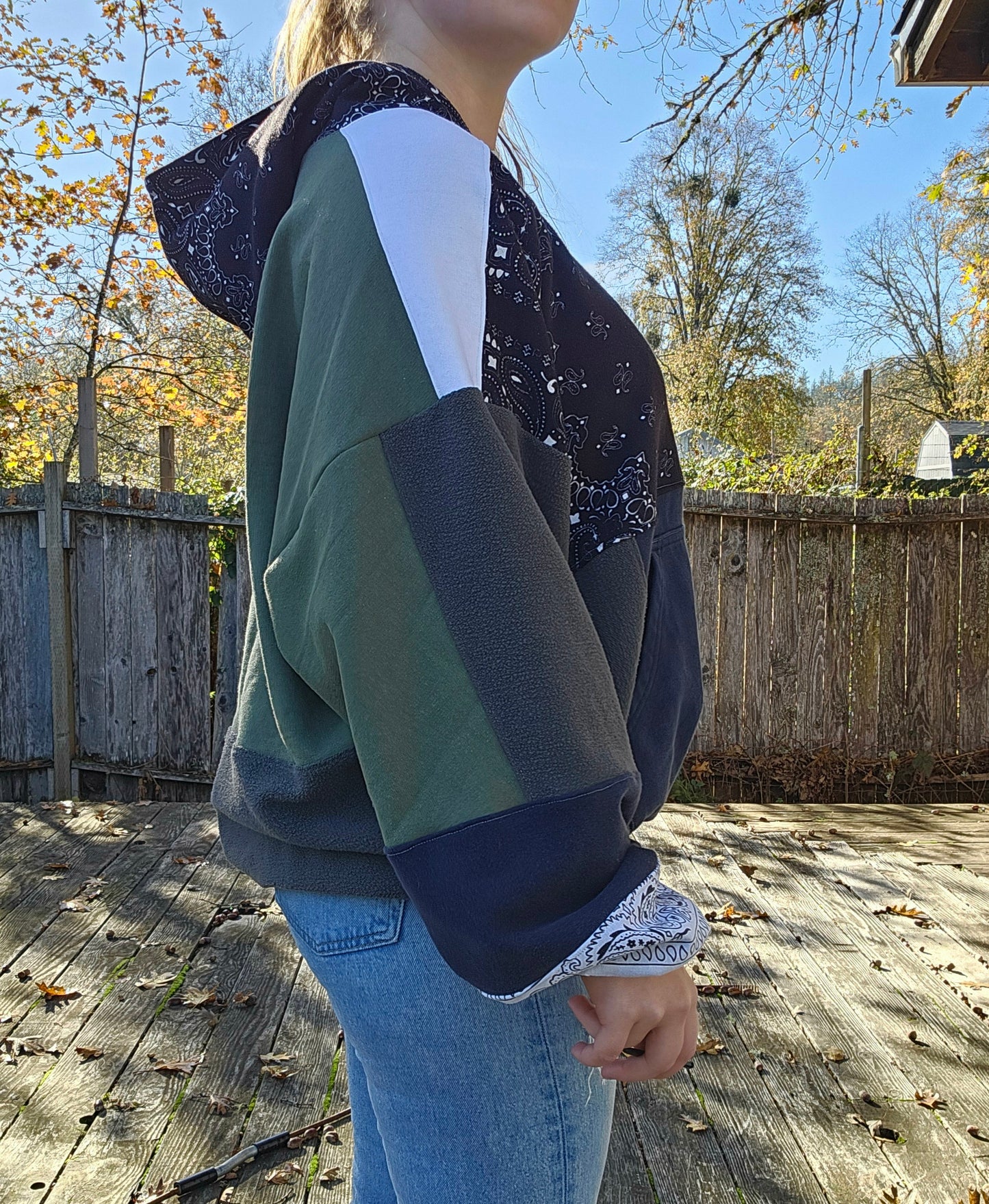 Downtown hoodie (2xl)