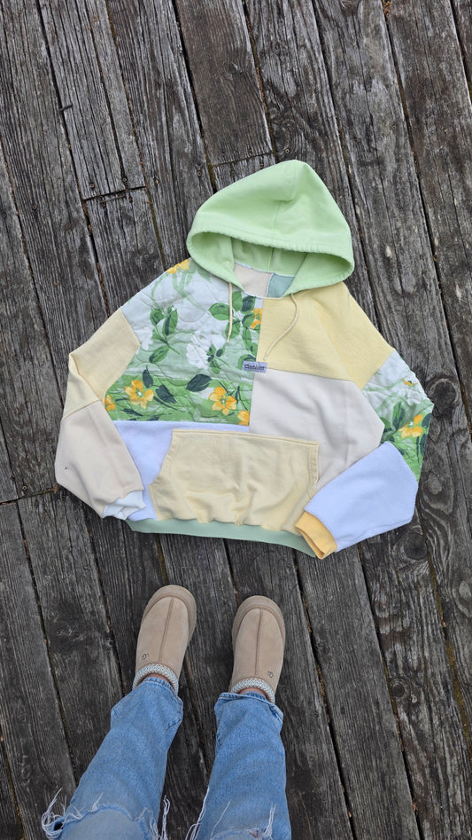 Spring green hoodie (m/l)