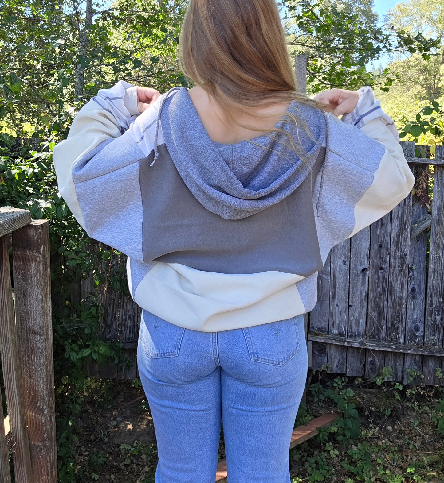 New moon hoodie (xl)