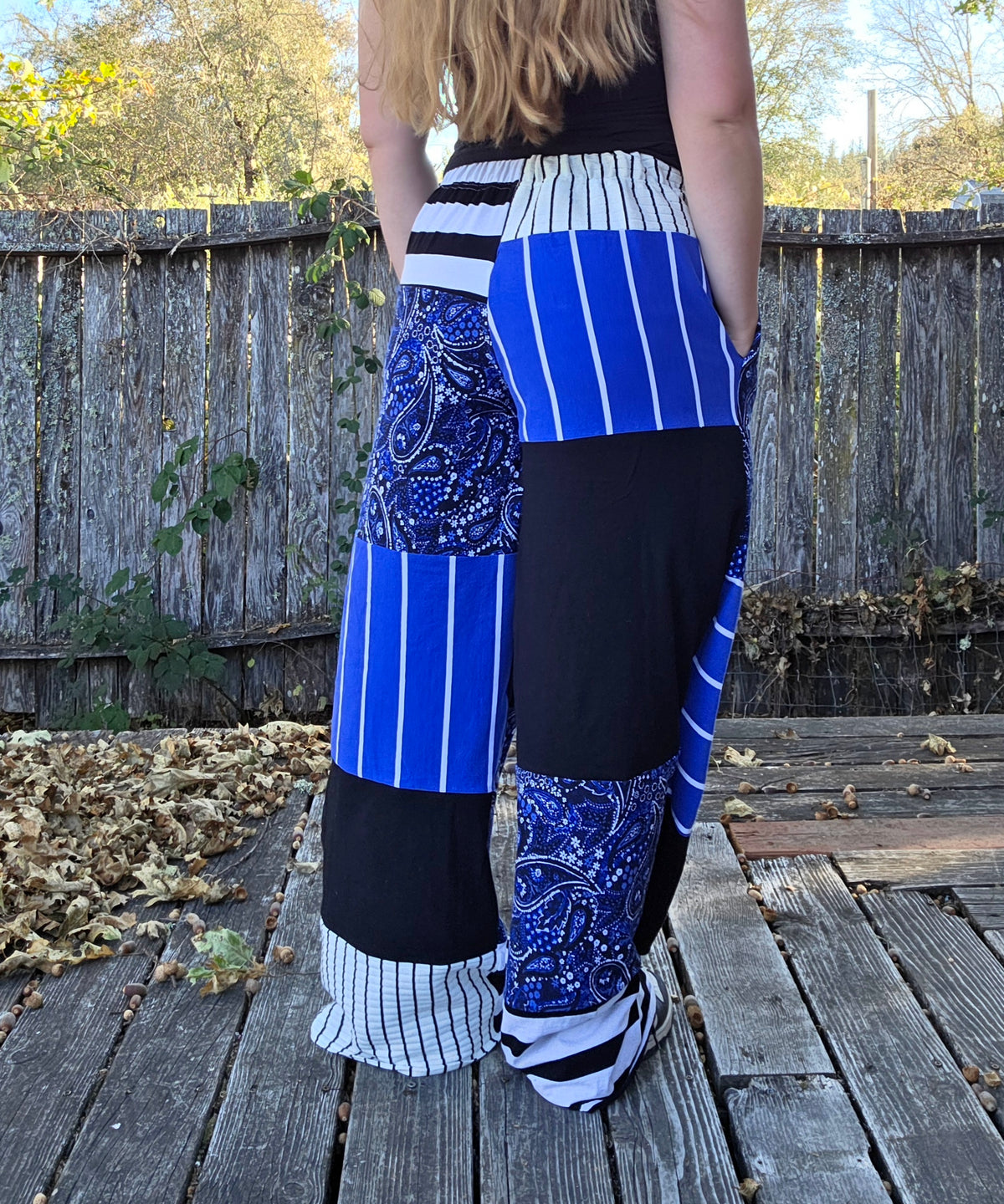 Nightmare before t pants (l)