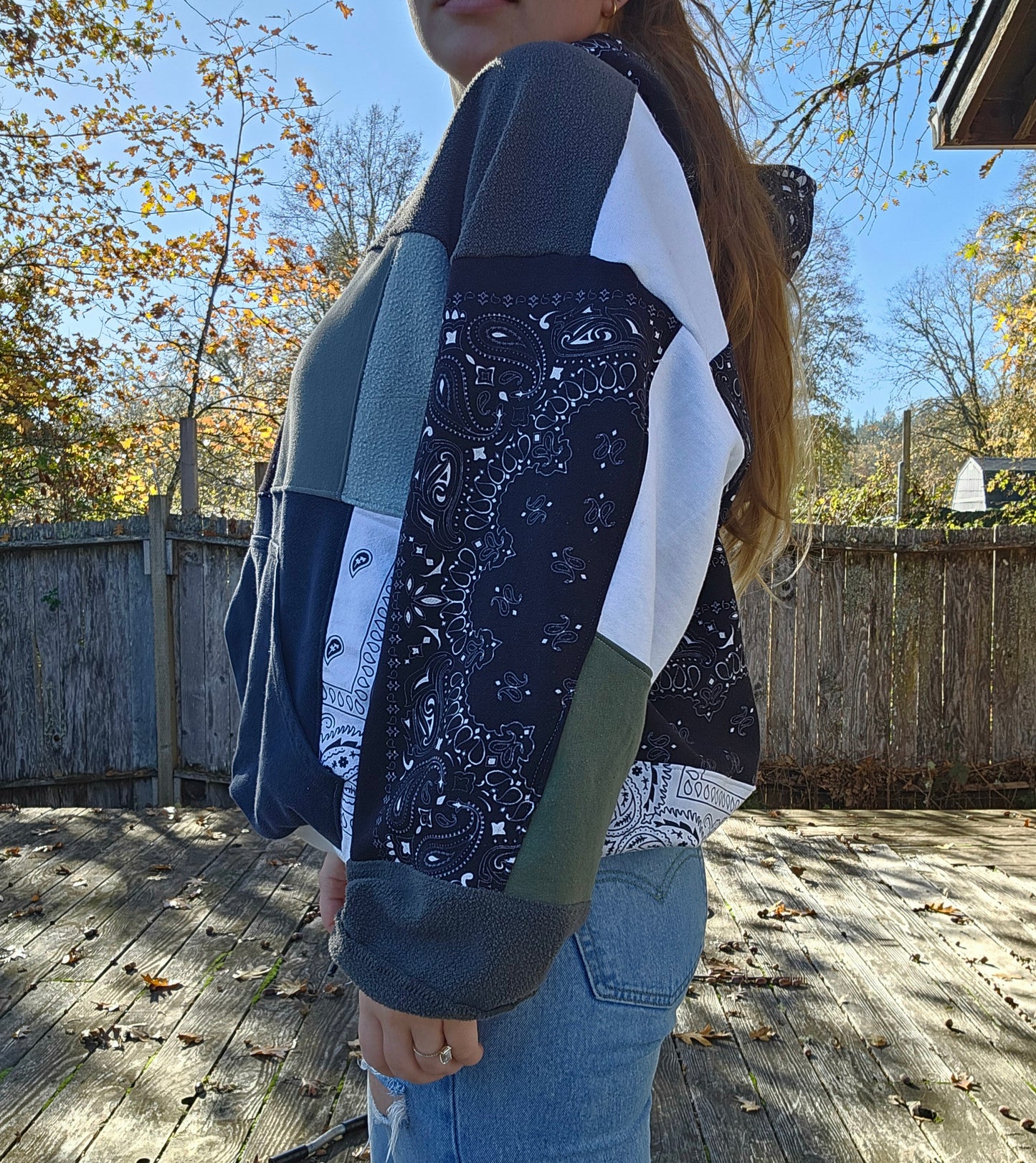 Downtown hoodie (2xl)